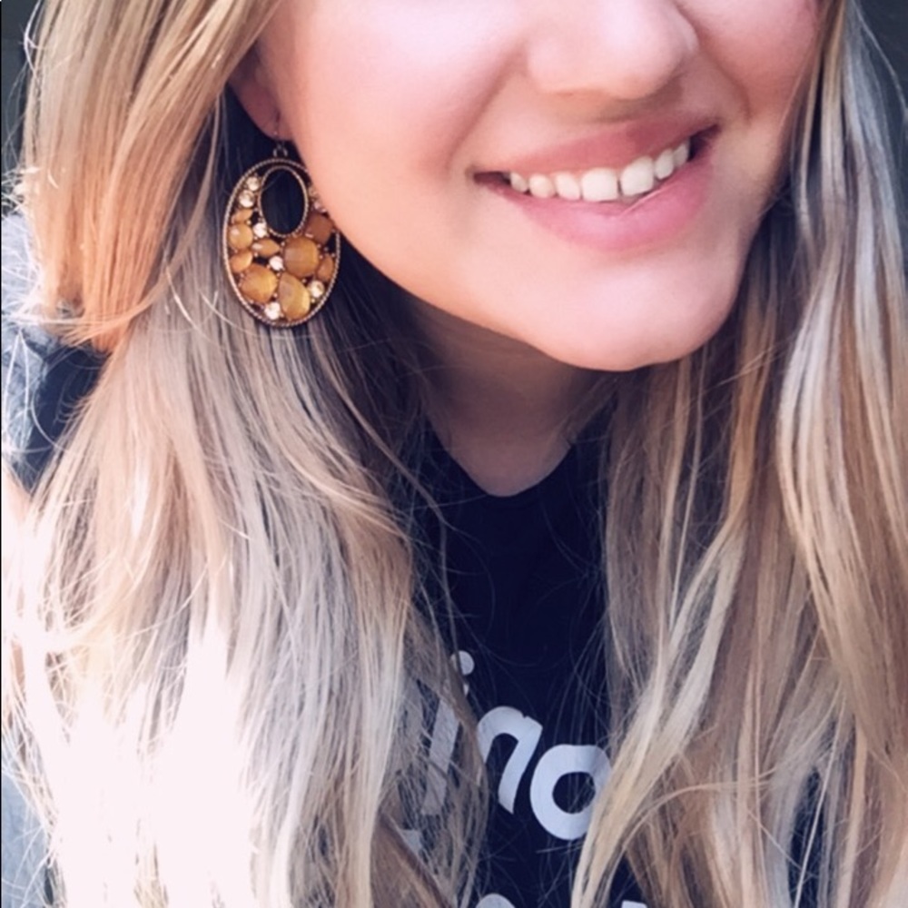 Earings - Picture 4 of 4